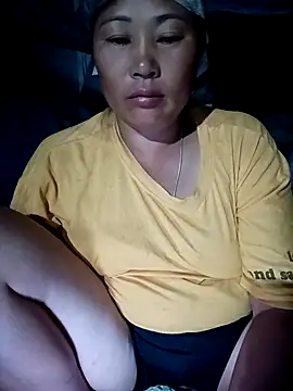 Snapshot of NyloveSquirt chatting on June 26, 8:35 pm NyloveSquirt online show from June 26, 8:35 pm
