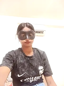 avii5 online show from June 26, 3:16 pm