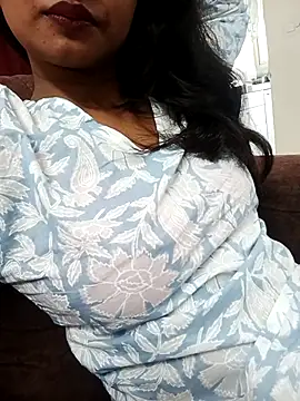 avii5 online show from July 13, 11:24 am