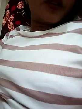 avii5 online show from August 6, 6:59 am