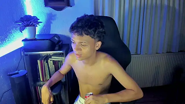carlos 00foxx online show from June 28, 1:00 am
