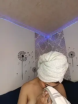 AylinLove  online show from July 1, 7:02 pm