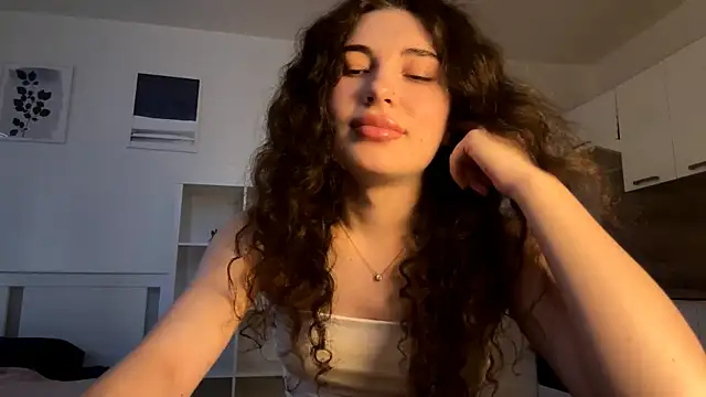 runawyin online show from August 8, 5:04 pm