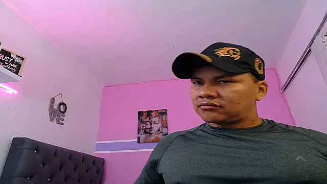 fuego moro online show from June 24, 6:51 pm