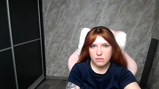 Reginasmilee online show from February 19, 4:52 am