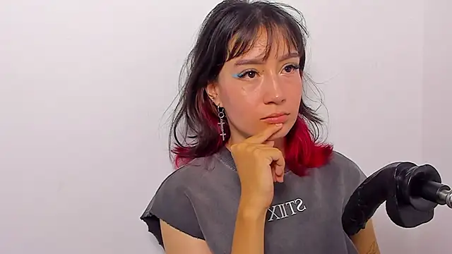 im lizzy17 online show from June 24, 4:55 am
