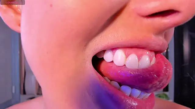 SarahPreston online show from February 25, 4:00 pm