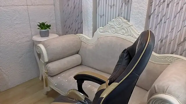 Snapshot of sophie_rose_cn chatting on August 5, 1:19 am sophie rose cn online show from August 5, 1:19 am