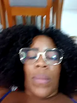 Snapshot of Safira1995 chatting on July 23, 5:27 am Safira1995 online show from July 23, 5:27 am