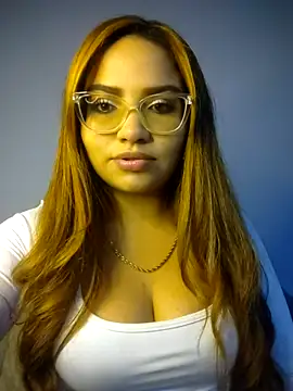 Snapshot of DulceBx chatting on June 24, 4:11 am DulceBx online show from June 24, 4:11 am