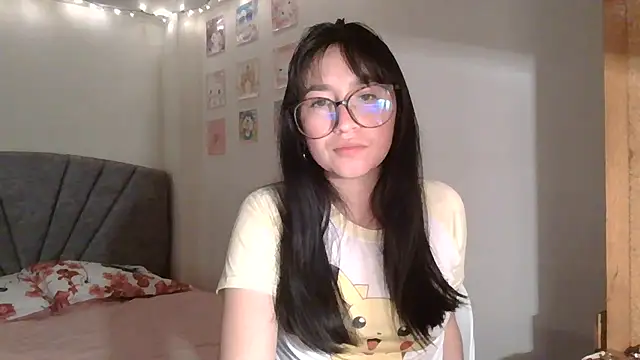 Snapshot of Zui_Luh chatting on July 13, 1:41 am Zui Luh online show from July 13, 1:41 am