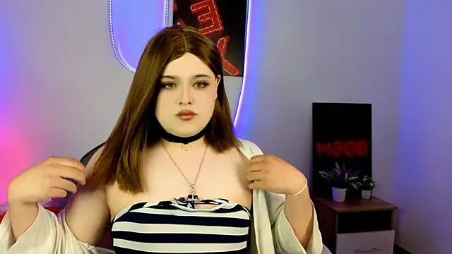 Snapshot of Princess_Diana2 chatting on June 27, 7:41 pm Princess Diana2 online show from June 27, 7:41 pm