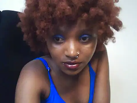 Snapshot of Cherrysexxi chatting on July 14, 2:05 am Cherrysexxi online show from July 14, 2:05 am