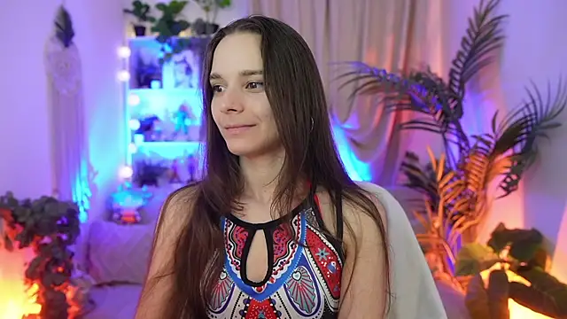 Anna Leah  online show from August 9, 6:35 pm