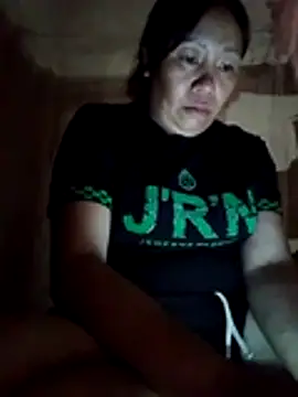 Snapshot of Moon_squirtt chatting on July 29, 1:42 pm Moon squirtt online show from July 29, 1:42 pm