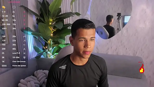 Noah sexhotty online show from July 28, 2:29 am