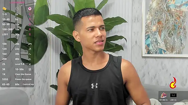 Noah sexhotty online show from August 4, 3:21 am