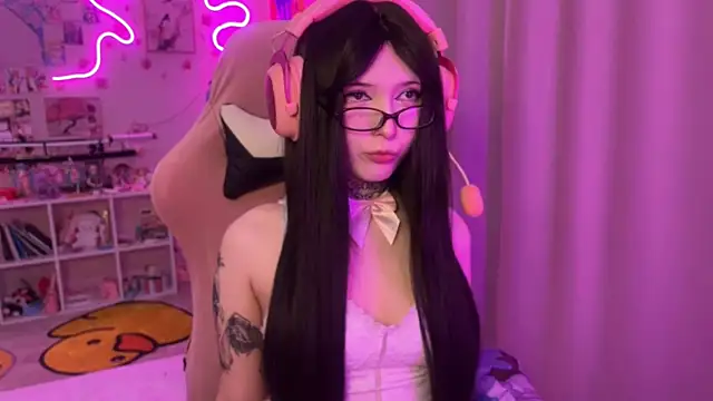 Snapshot of ArianaLush_ chatting on July 7, 8:13 pm ArianaLush online show from July 7, 8:13 pm