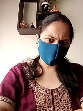 Snapshot of lustyrani chatting on June 27, 7:57 am lustyrani online show from June 27, 7:57 am
