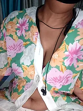 jonakildl online show from July 10, 8:44 pm