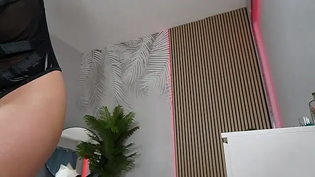 RaveBunny  online show from June 28, 12:11 pm