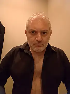 Snapshot of Alessio8000 chatting on June 27, 11:10 pm Alessio8000 online show from June 27, 11:10 pm