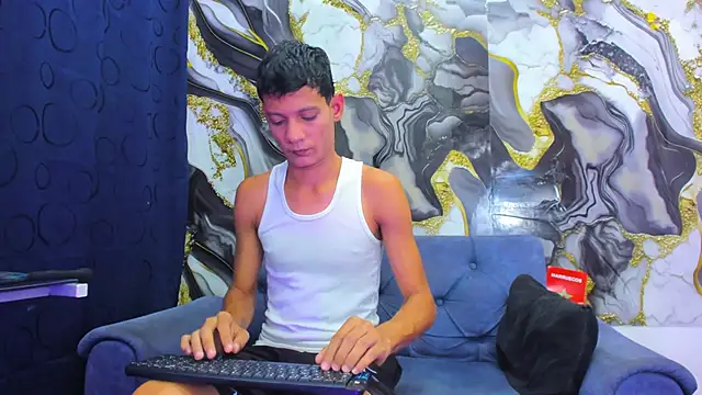 BEM BOY online show from June 27, 8:03 pm