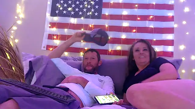Snapshot of Playful_Pair0924 chatting on July 12, 4:58 am Playful Pair0924 online show from July 12, 4:58 am