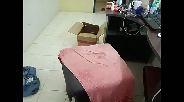 Snapshot of Danny1355 chatting on January 13, 7:21 am Danny1355 online show from January 13, 7:21 am