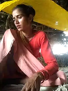 Snapshot of Ran-bhabhi56 chatting on July 14, 6:18 am Ran-bhabhi56 online show from July 14, 6:18 am