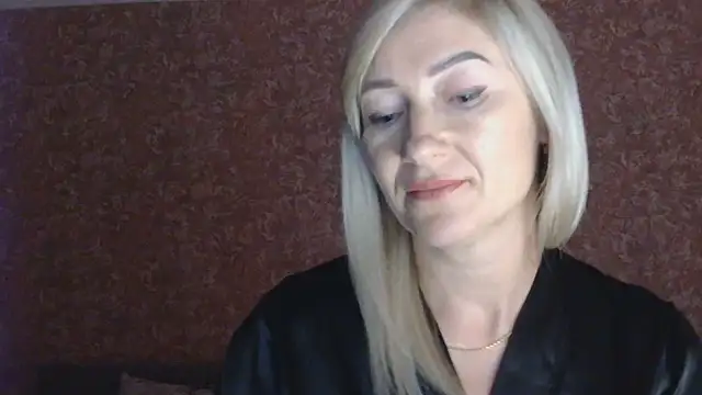 moonlightAnna online show from July 11, 11:50 pm