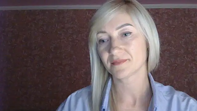 moonlightAnna online show from July 17, 8:57 pm