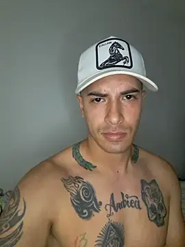 Snapshot of Sebasmdlli chatting on July 26, 6:21 am Sebasmdlli online show from July 26, 6:21 am