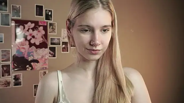ElaineBerum online show from July 25, 7:28 am