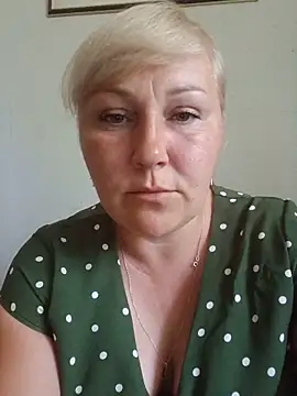 Snapshot of Silen-mi chatting on July 2, 10:32 am Silen-mi online show from July 2, 10:32 am