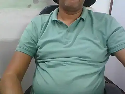 Snapshot of adiasianco chatting on July 10, 3:03 pm adiasianco online show from July 10, 3:03 pm