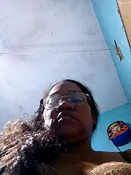 Snapshot of Sexymonmy chatting on July 15, 6:24 pm Sexymonmy online show from July 15, 6:24 pm