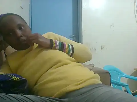 Snapshot of Sexxycaros chatting on July 2, 8:15 pm Sexxycaros online show from July 2, 8:15 pm