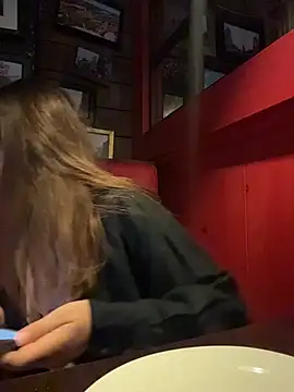 Snapshot of aitana__magic chatting on July 15, 6:57 pm aitana magic online show from July 15, 6:57 pm