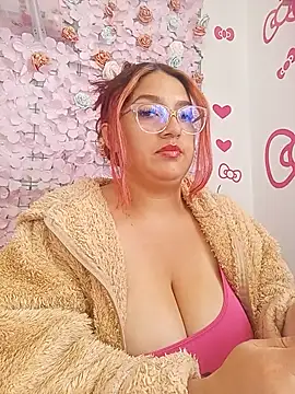 Snapshot of Mia_karelti chatting on July 8, 1:48 pm Mia karelti online show from July 8, 1:48 pm
