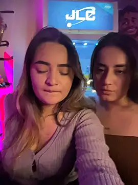 Snapshot of Antonella_Julietaa chatting on July 8, 8:02 pm Antonella Julietaa online show from July 8, 8:02 pm