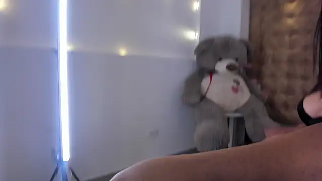Snapshot of scarlett_honey_ chatting on July 19, 3:05 pm scarlett honey online show from July 19, 3:05 pm
