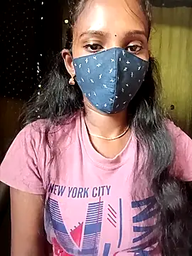 Snapshot of Tamil_Soloqueen_001 chatting on July 12, 2:46 am Tamil Soloqueen 001 online show from July 12, 2:46 am