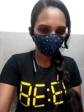 Snapshot of Tamil_Soloqueen_001 chatting on July 19, 6:11 pm Tamil Soloqueen 001 online show from July 19, 6:11 pm