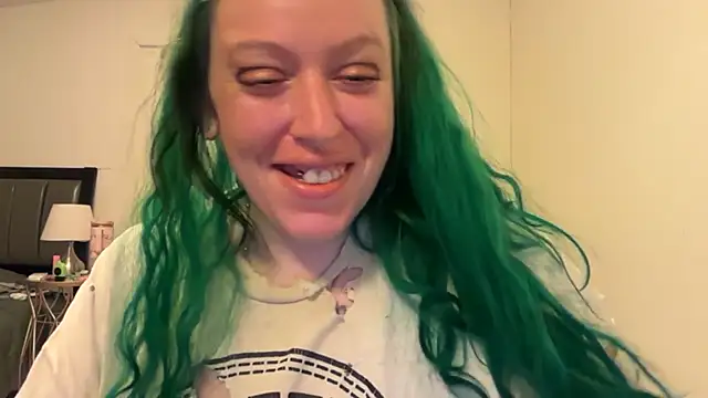 Snapshot of corpsette chatting on July 6, 7:05 am corpsette online show from July 6, 7:05 am