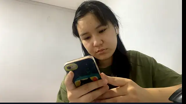 Snapshot of KaseyLeak chatting on July 9, 10:30 am KaseyLeak online show from July 9, 10:30 am