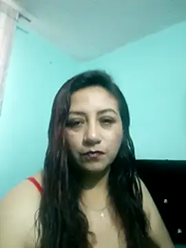 Snapshot of Curvypassion_ chatting on July 11, 10:33 pm Curvypassion online show from July 11, 10:33 pm