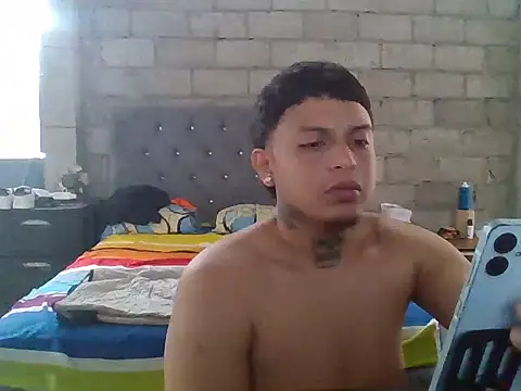 Geampi33 online show from July 6, 7:27 pm