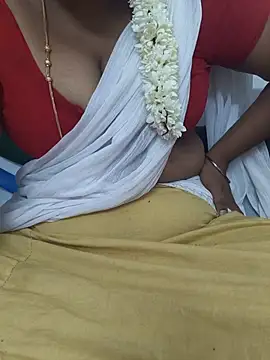 Snapshot of tamilrose143 chatting on July 12, 2:35 am tamilrose143 online show from July 12, 2:35 am