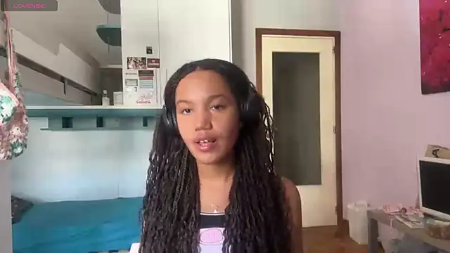 velvetdoze online show from July 5, 11:50 am